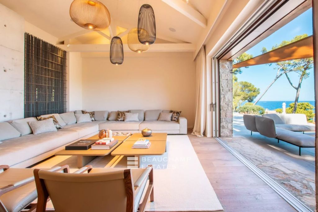 Cap d’Antibes – villa with panoramic sea view