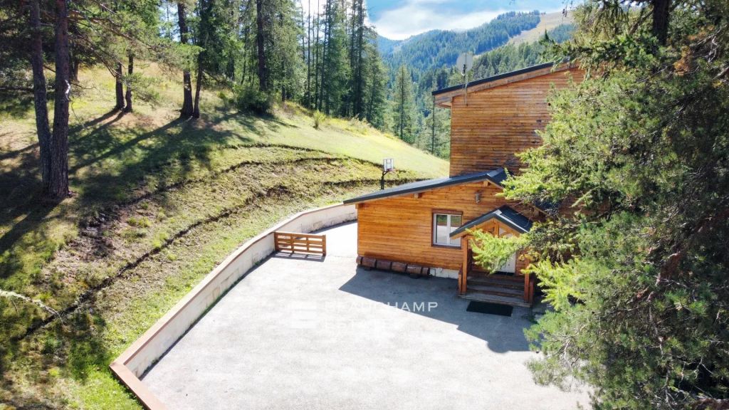 Chalet in the Heart of the Alps with Pool – Valberg