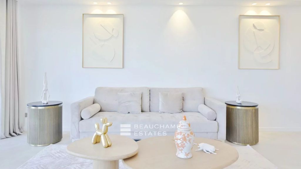 Charming Apartment Overlooking La Croisette