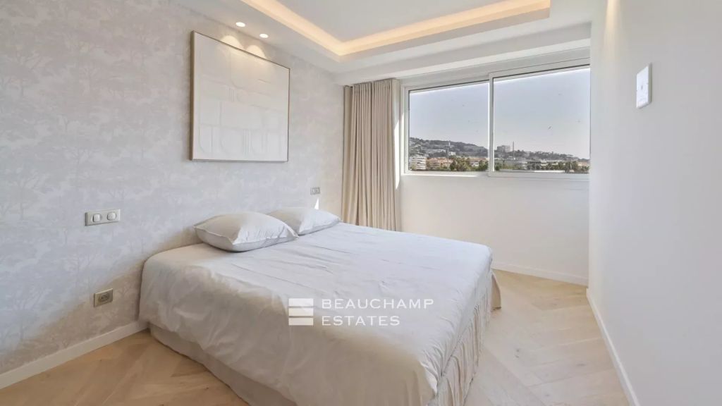 Charming Apartment Overlooking La Croisette