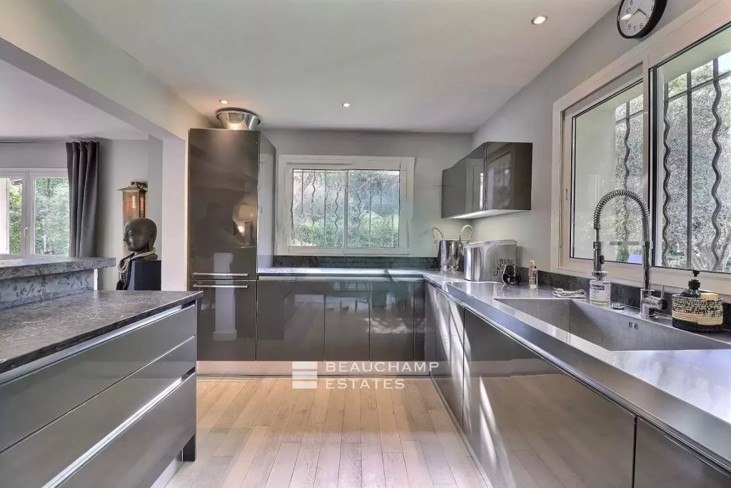 CHARMING BASTIDE – BEAUTIFUL ADDRESS