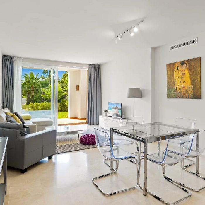 Charming Ground-Floor Apartment