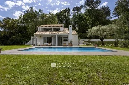 Charming property in a peaceful environment