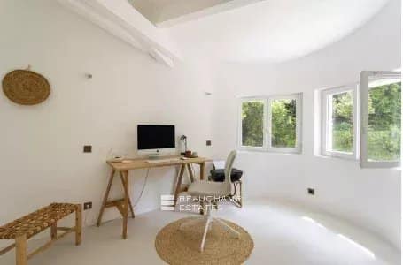 Charming property in a peaceful environment