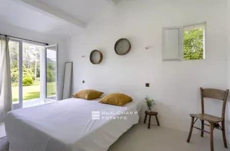 Charming property in a peaceful environment