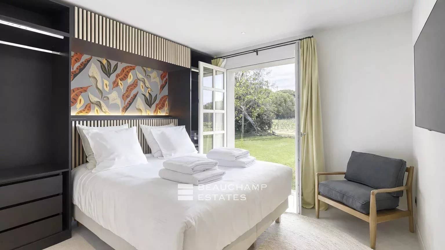 Charming Provençal villa full of character, just moments from Pampelonne Beach Charming Provençal villa full of character, just moments from Pampelonne Beach