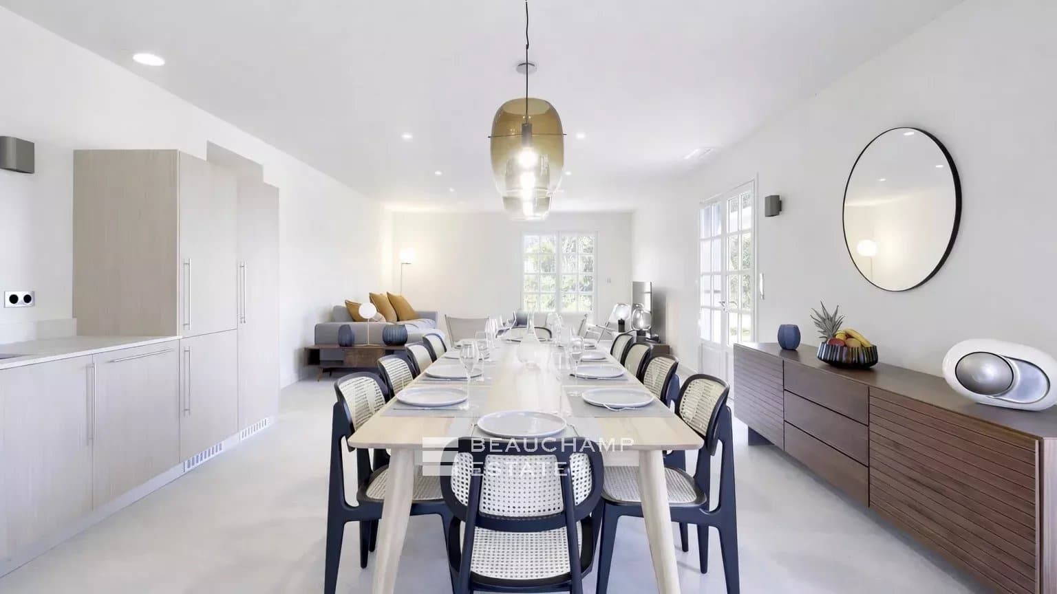 Charming Provençal villa full of character, just moments from Pampelonne Beach Charming Provençal villa full of character, just moments from Pampelonne Beach