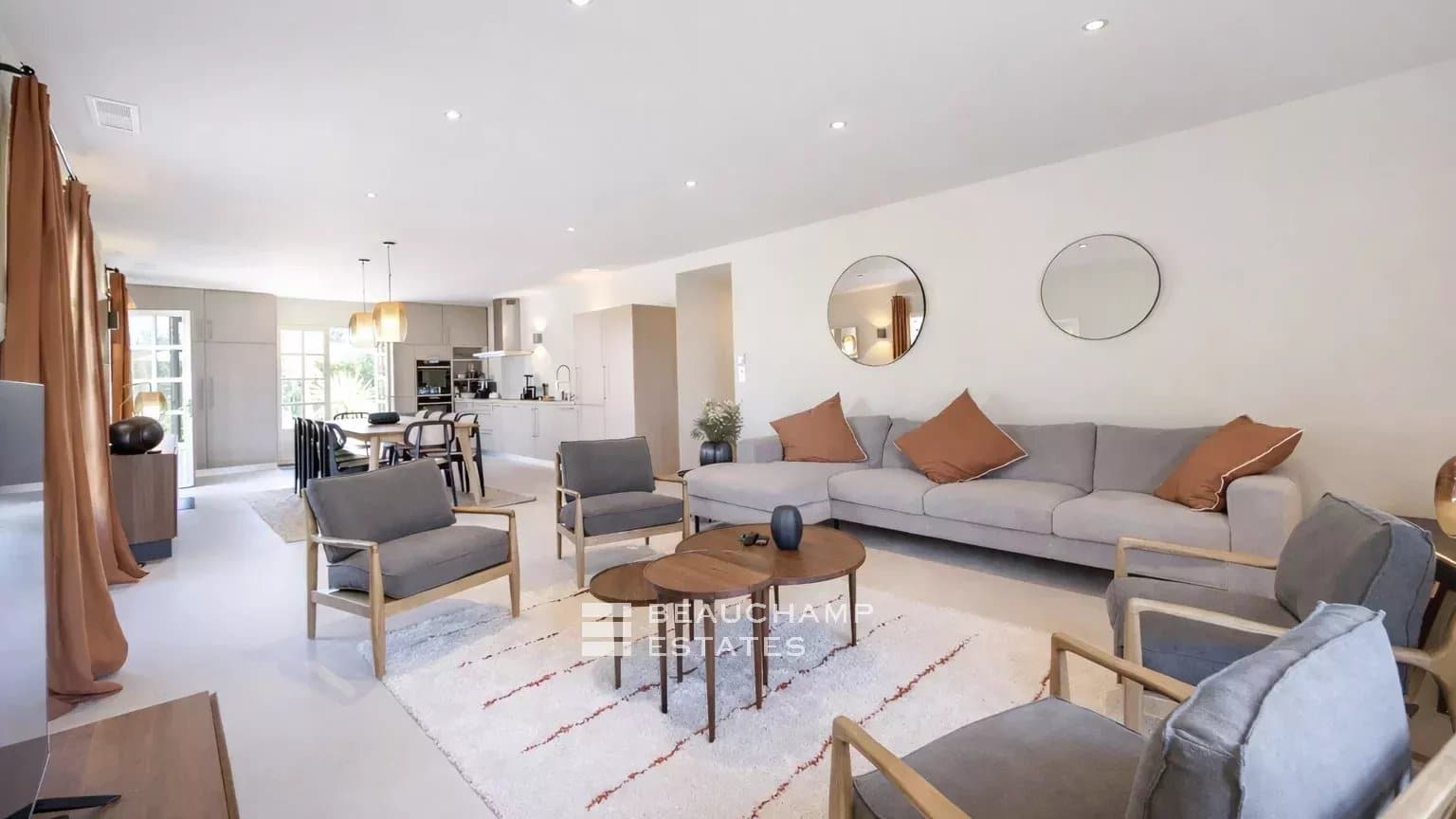 Charming Provençal villa full of character, just moments from Pampelonne Beach Charming Provençal villa full of character, just moments from Pampelonne Beach