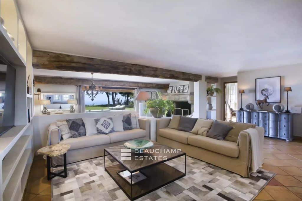 Charming Provencal Villa in Le Cannet with Panoramic Sea View