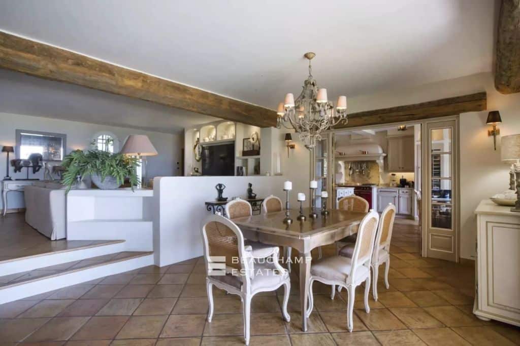 Charming Provencal Villa in Le Cannet with Panoramic Sea View