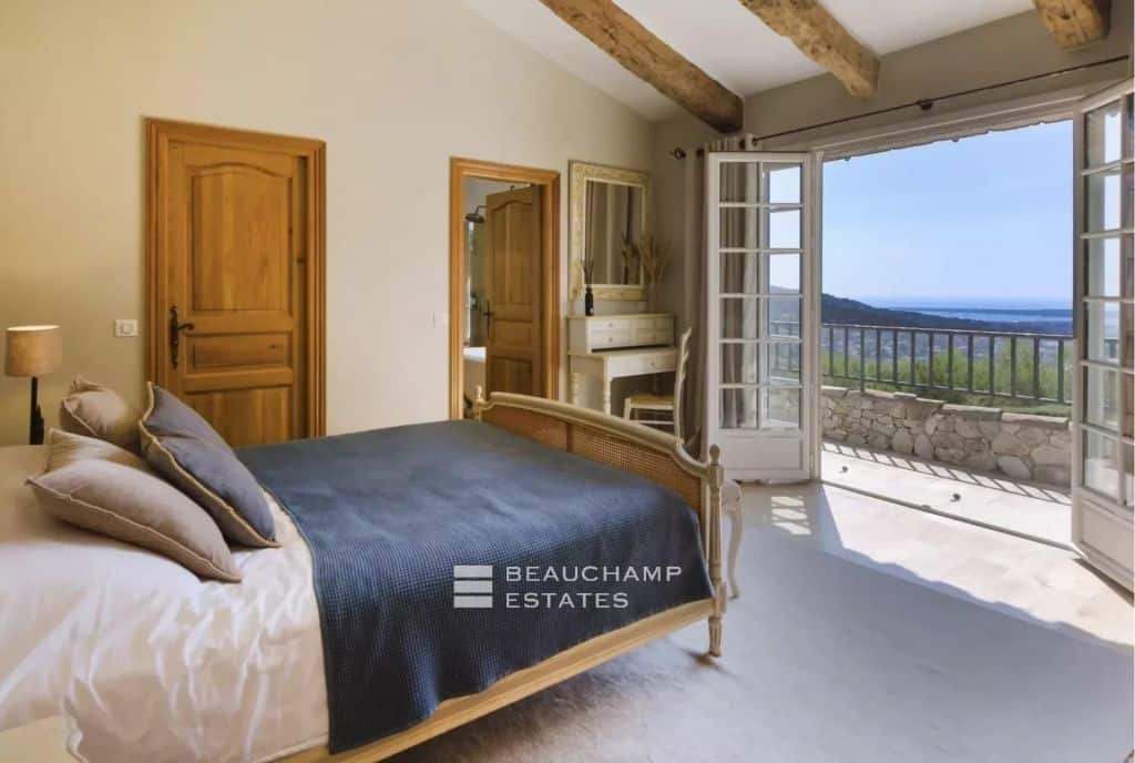 Charming Provencal Villa in Le Cannet with Panoramic Sea View