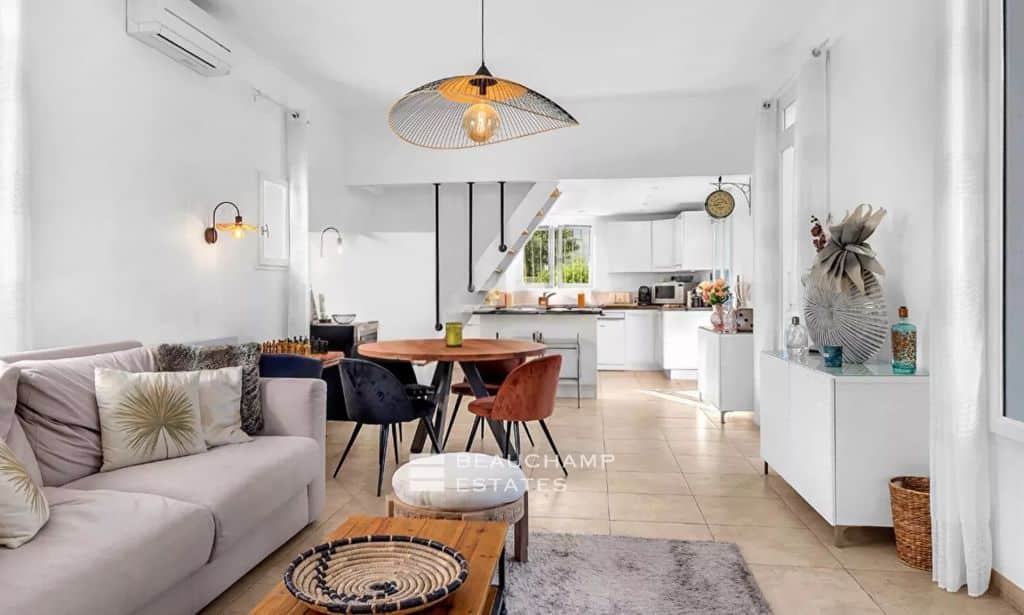 Charming Single-Storey Home in the Heart of La Napoule