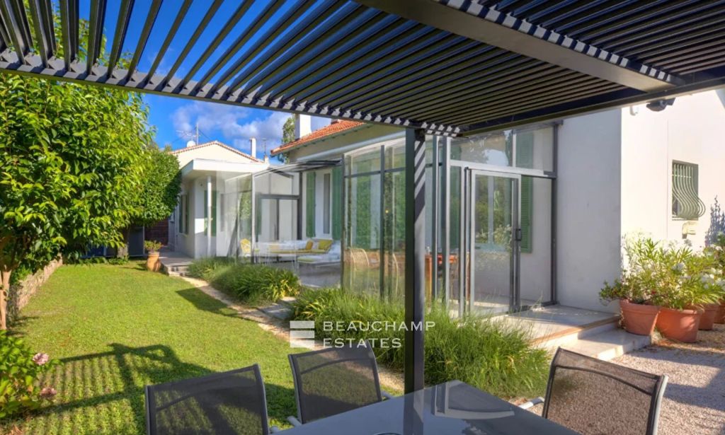Charming Single-Storey Home in the Heart of La Napoule