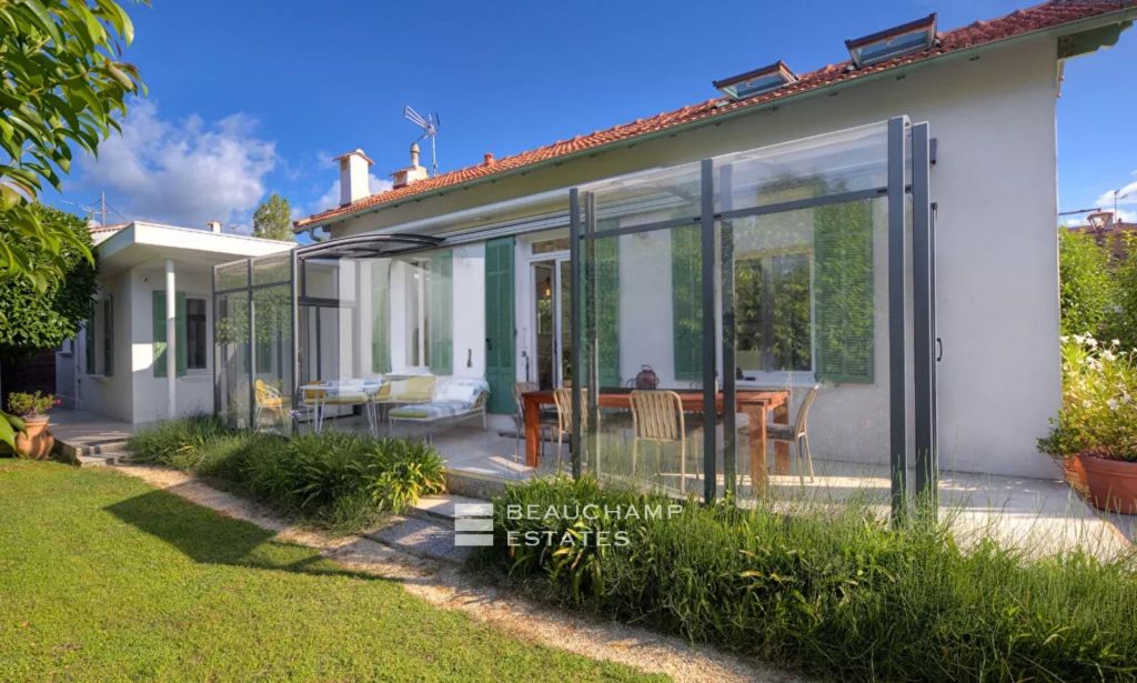 Charming Single-Storey Home in the Heart of La Napoule