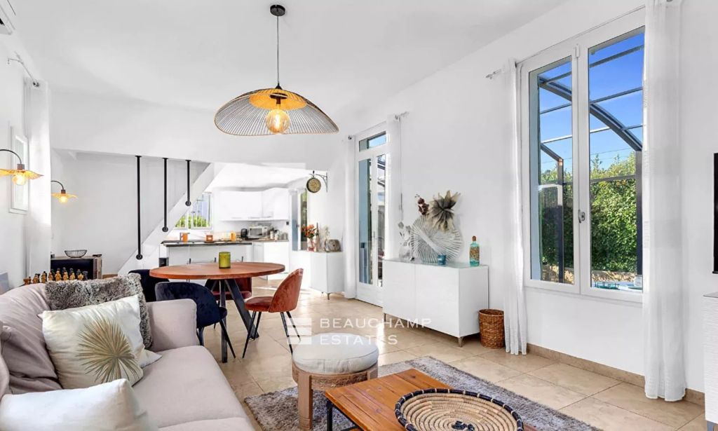 Charming Single-Storey Home in the Heart of La Napoule