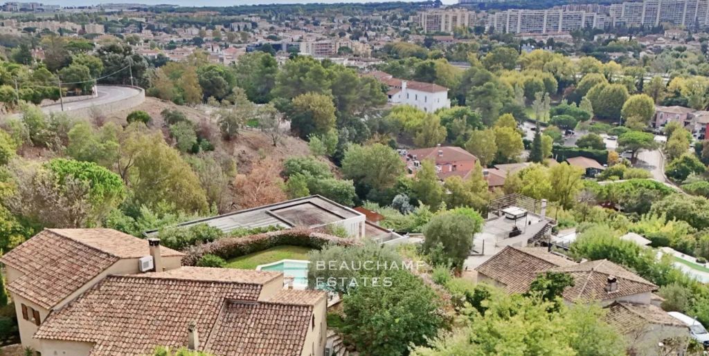 Charming Villa with Panoramic Sea and Estérel Views in Mandelieu-la-Napoule