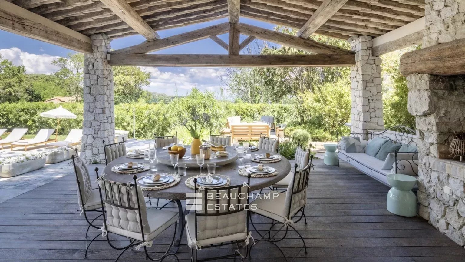 Chic neo-Provençal villa just steps from the centre of Saint-Tropez Chic neo-Provençal villa just steps from the centre of Saint-Tropez