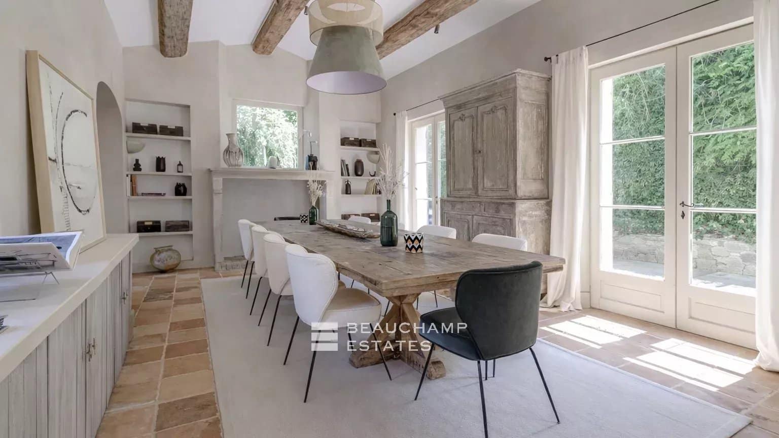 Chic neo-Provençal villa just steps from the centre of Saint-Tropez Chic neo-Provençal villa just steps from the centre of Saint-Tropez