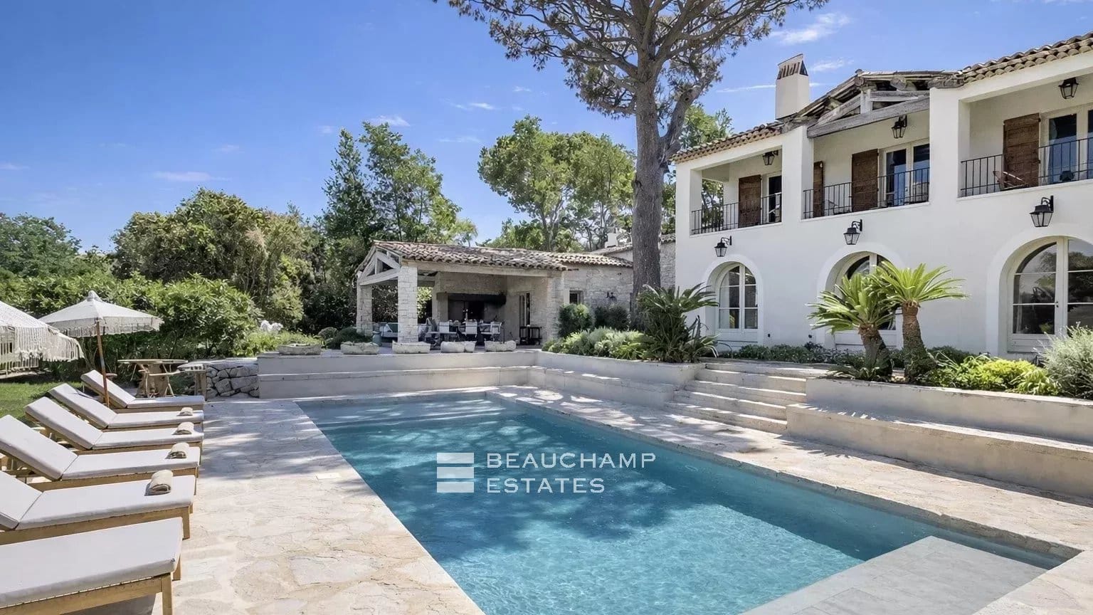 Chic neo-Provençal villa just steps from the centre of Saint-Tropez Chic neo-Provençal villa just steps from the centre of Saint-Tropez