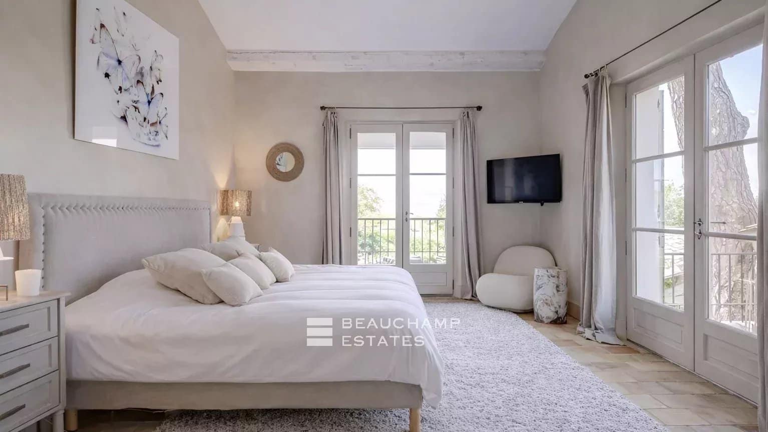 Chic neo-Provençal villa just steps from the centre of Saint-Tropez Chic neo-Provençal villa just steps from the centre of Saint-Tropez