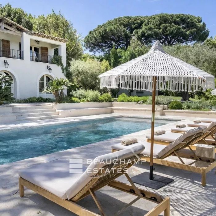 Chic neo-Provençal villa just steps from the centre of Saint-Tropez