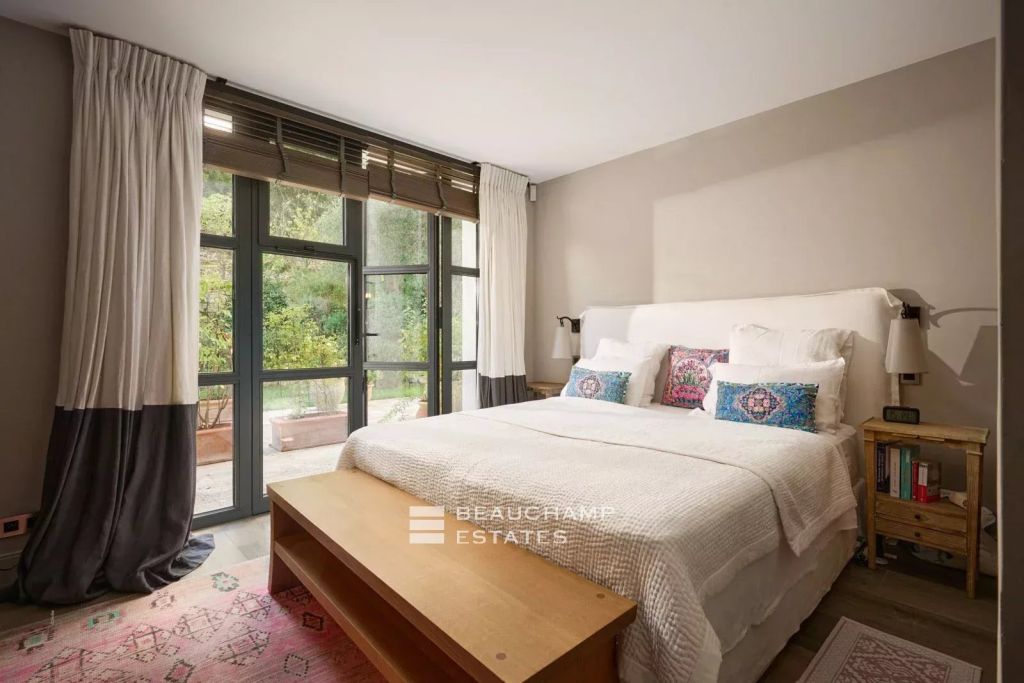 Co-Exclusive – Charming 5-bedroom property – Valbonne