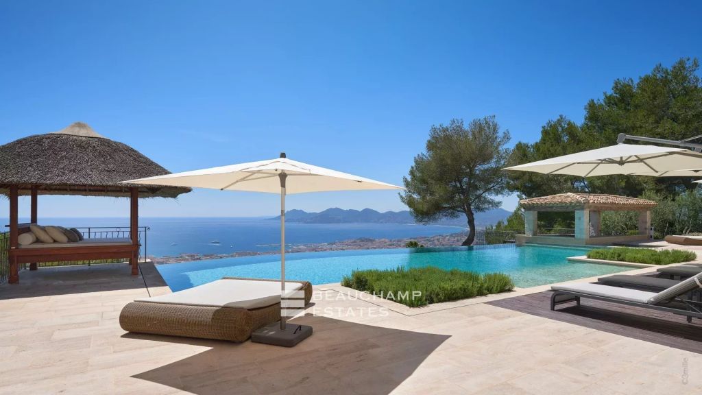 Co-Exclusivity –  Exceptional Provencal Bastide on the heights of Cannes