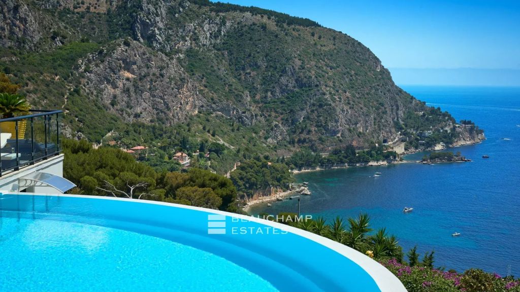 Contemporary 4-bedroom villa with panoramic sea views – Èze