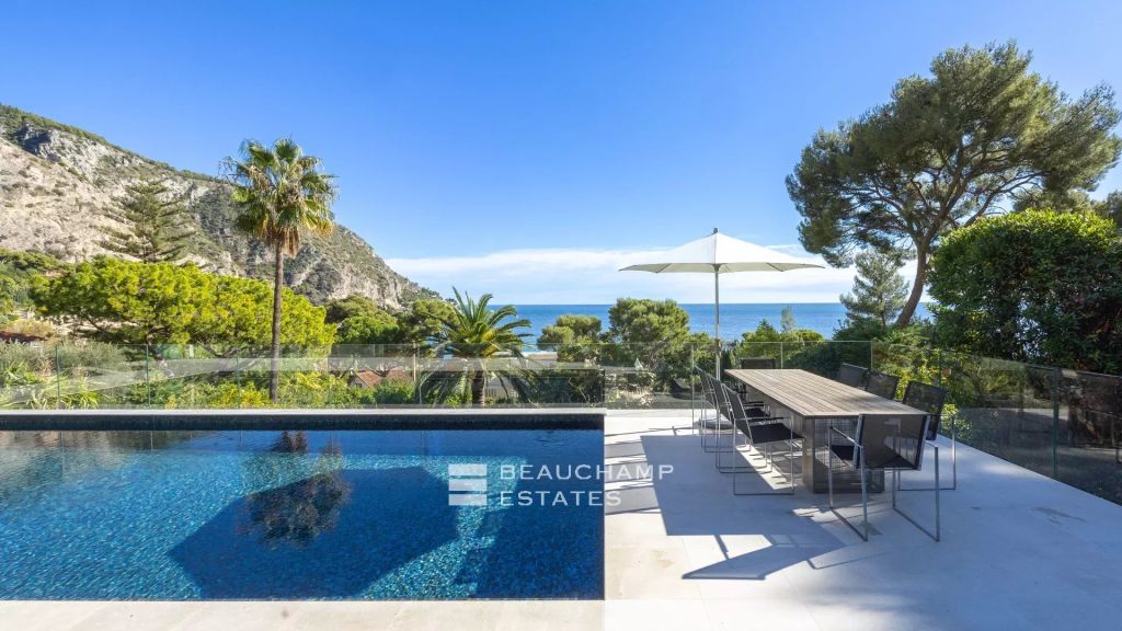 Contemporary 5-Bedroom Villa with Panoramic Sea Views – Èze