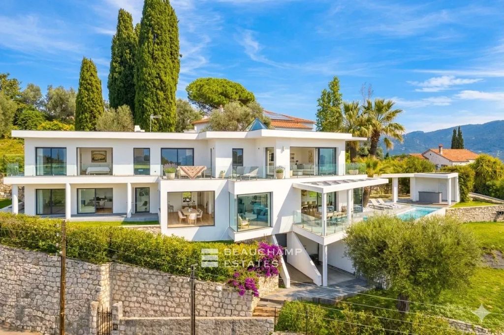 Contemporary 5-Bedroom Villa with Sea View – Nice