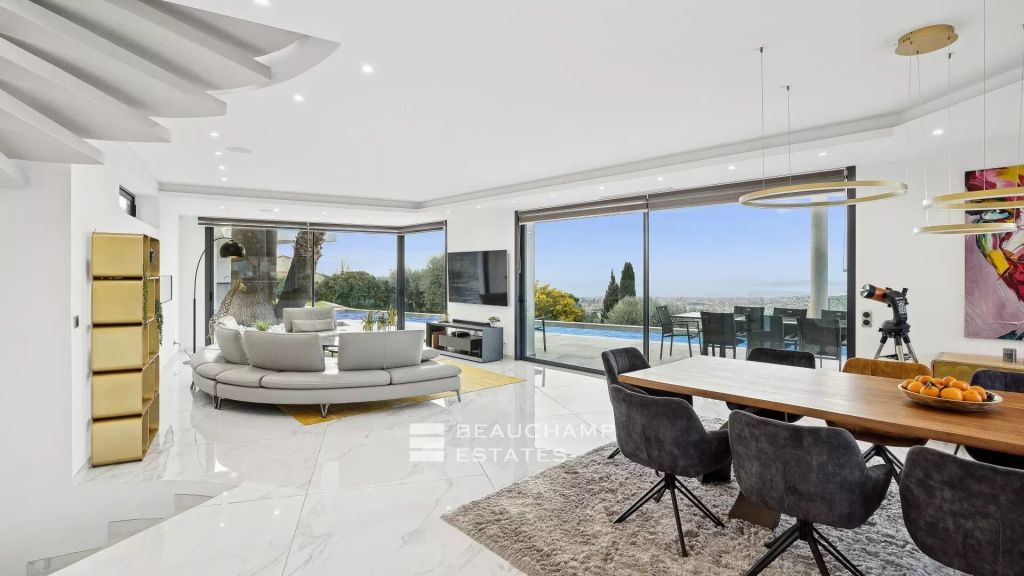 Contemporary 5-Bedroom Villa with Sea View – Nice