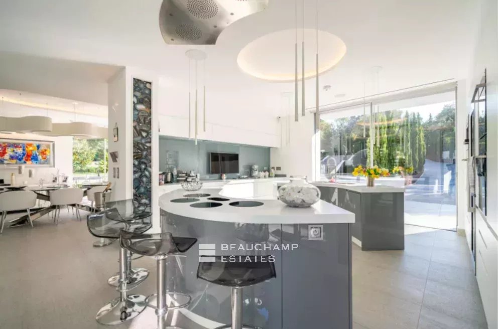 Contemporary Villa in Cap d’Antibes