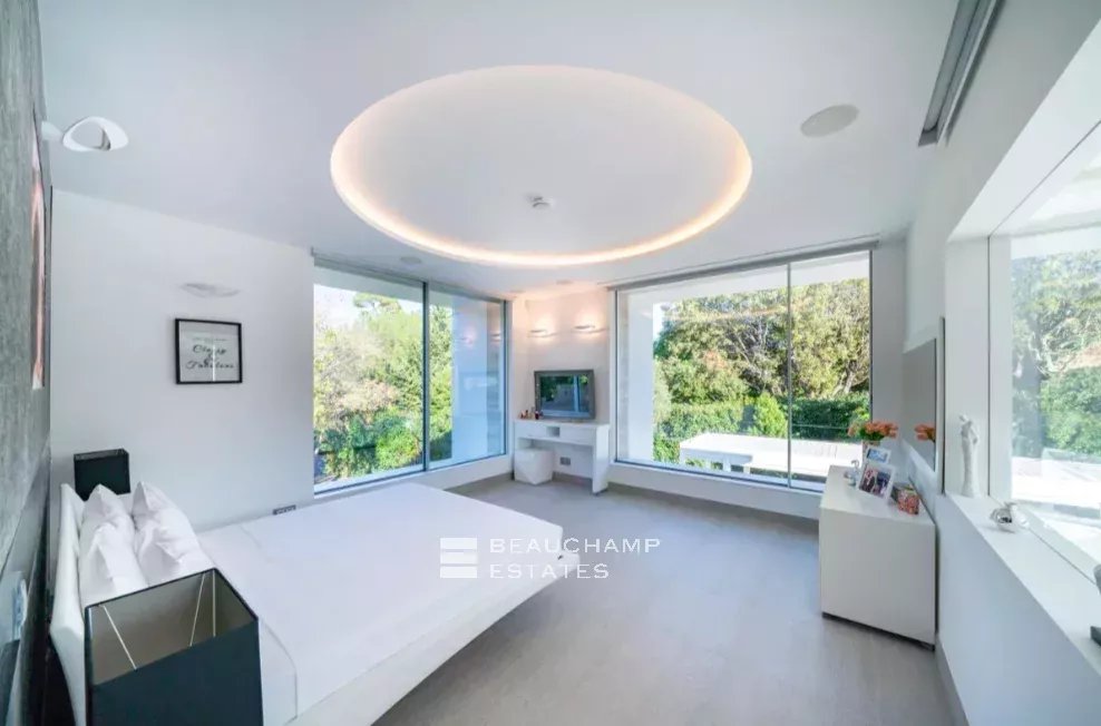 Contemporary Villa in Cap d’Antibes