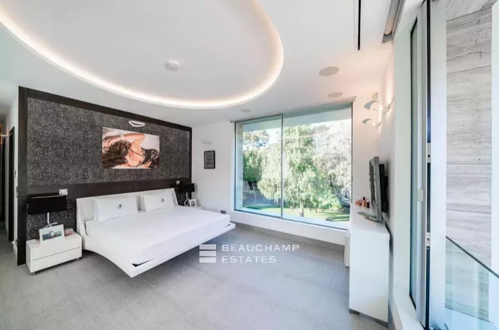 Contemporary Villa in Cap d’Antibes