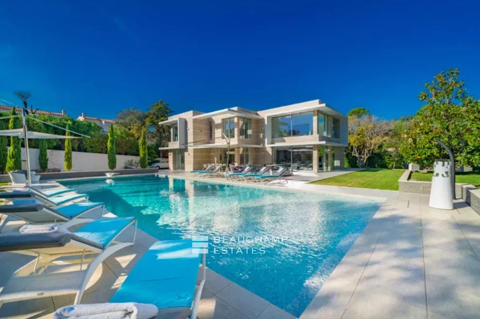 Contemporary Villa in Cap d’Antibes