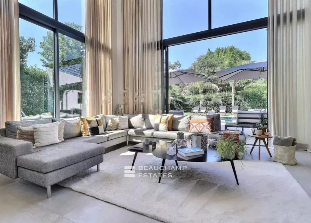 Contemporary Villa – Walking distance to the Village – Valbonne