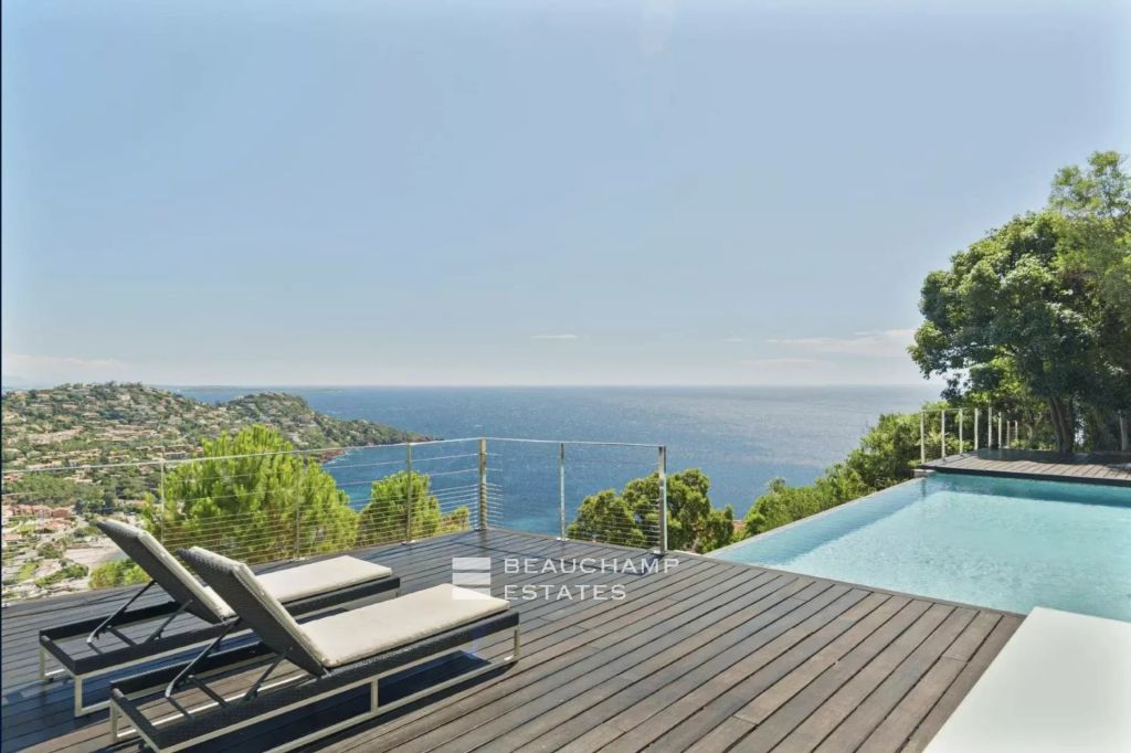 Contemporary Villa with Panoramic Sea Views – Le Trayas