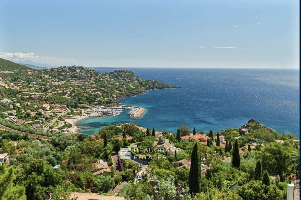 Contemporary Villa with Panoramic Sea Views – Le Trayas