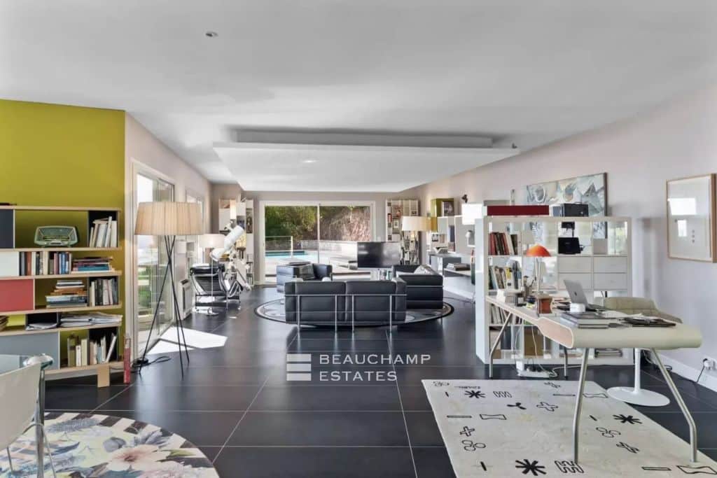 Contemporary Villa with Panoramic Sea Views – Le Trayas