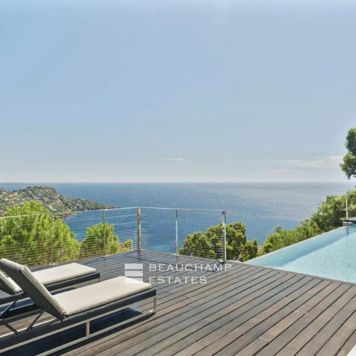 Villa contemporaine avec vue mer panoramique – Le Trayas