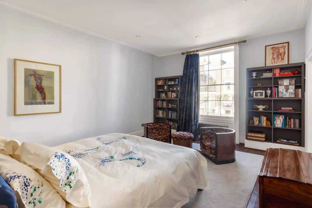 Deatched family home with beautiful garden