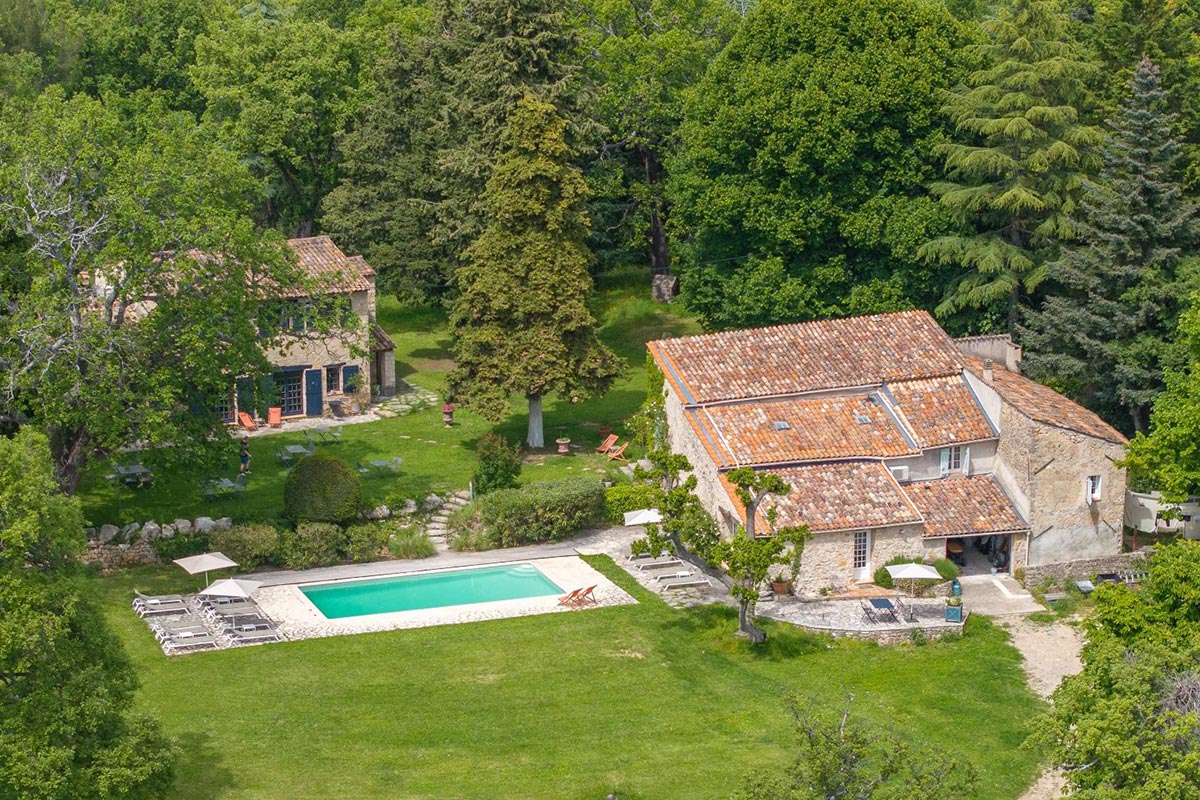 private gate bargemon | Beauchamp Estates