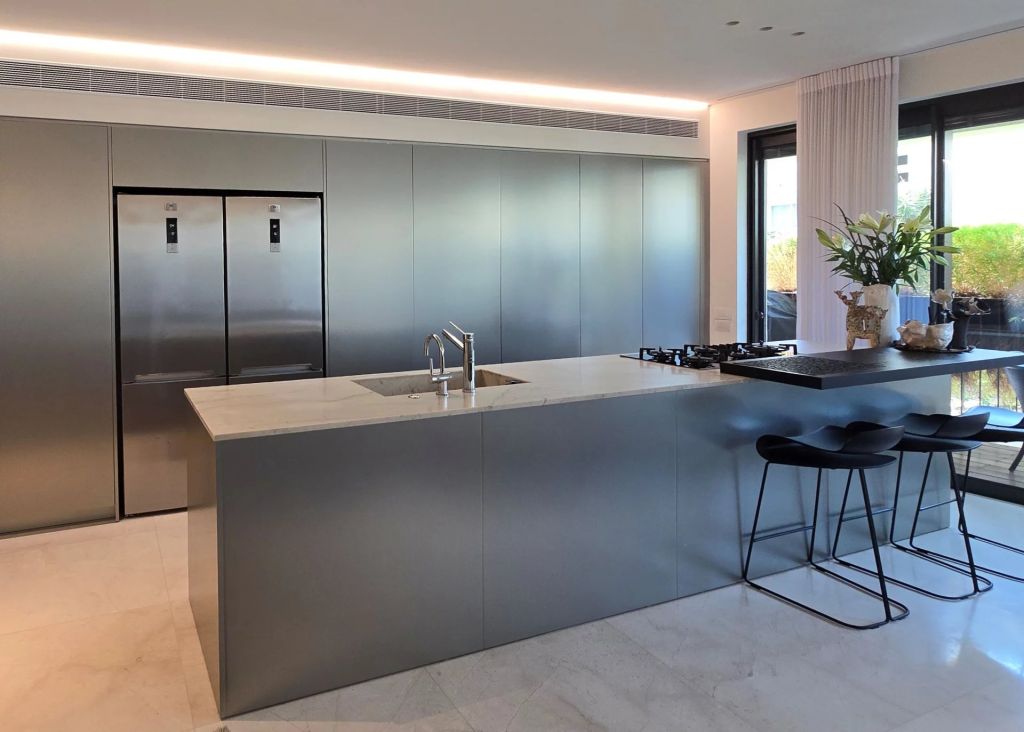 Duplex apartment in central Tel Aviv