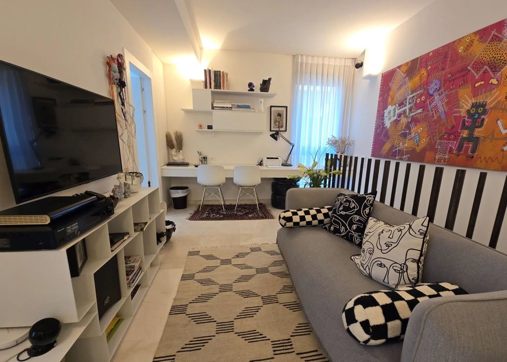 Duplex apartment in central Tel Aviv