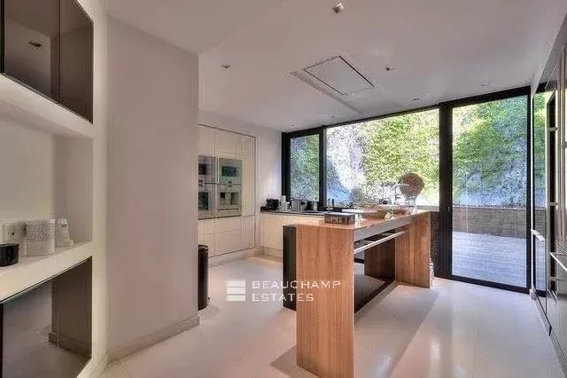 Elegant Contemporary Villa with Panoramic Sea View – Villefranche-sur-Mer – 6 Bedrooms