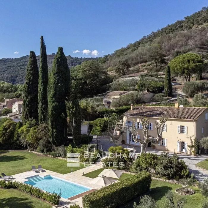 Exceptional Bastide, 10 km from Cannes in Auribeau-sur-Siagne