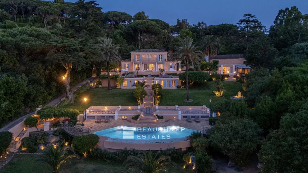 Exceptional Bastide for Rent – Private Domain of Les Graniers in the heart of Saint-Tropez