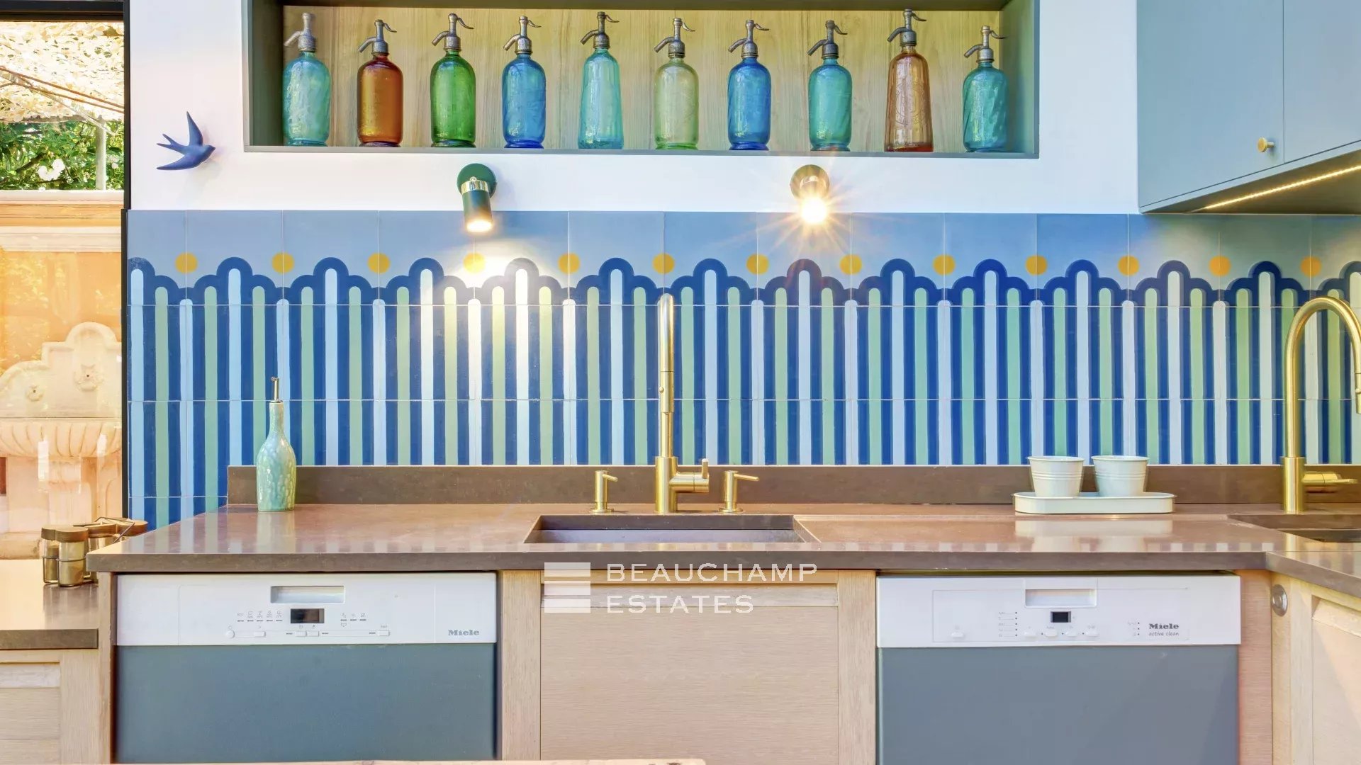 Exceptional Bastide for Rent – Private Domain of Les Graniers in the heart of Saint-Tropez Exceptional Bastide for Rent – Private Domain of Les Graniers in the heart of Saint-Tropez