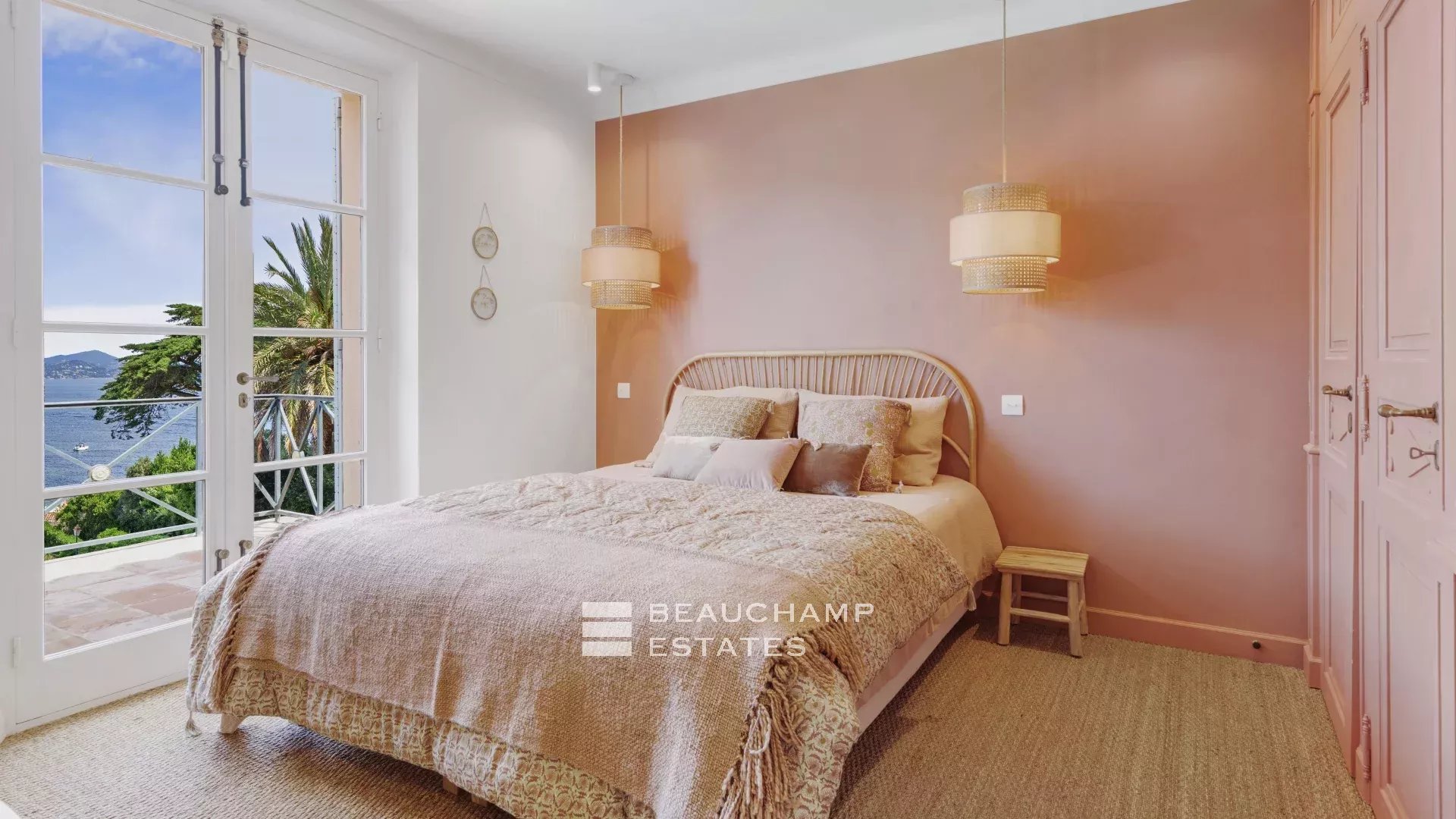 Exceptional Bastide for Rent – Private Domain of Les Graniers in the heart of Saint-Tropez Exceptional Bastide for Rent – Private Domain of Les Graniers in the heart of Saint-Tropez