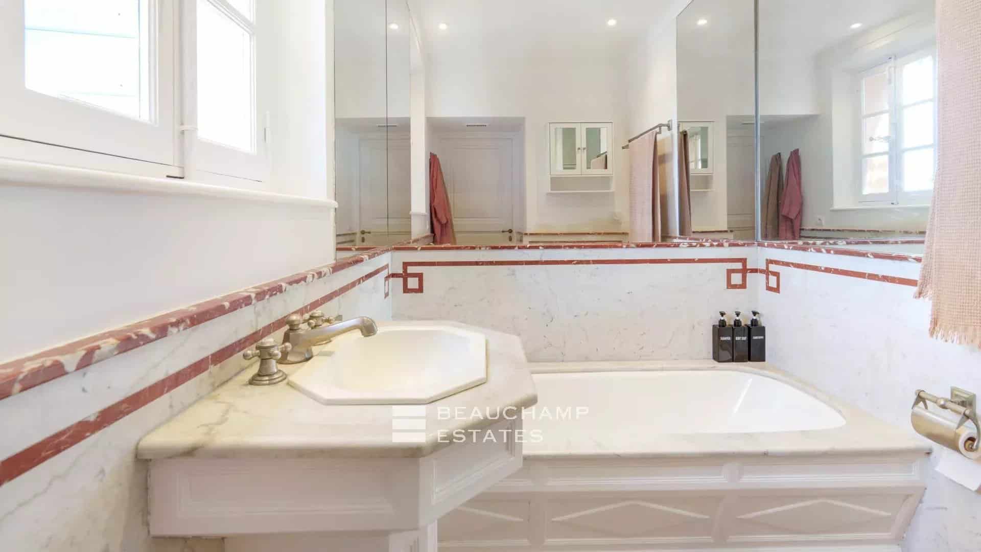 Exceptional Bastide for Rent – Private Domain of Les Graniers in the heart of Saint-Tropez Exceptional Bastide for Rent – Private Domain of Les Graniers in the heart of Saint-Tropez